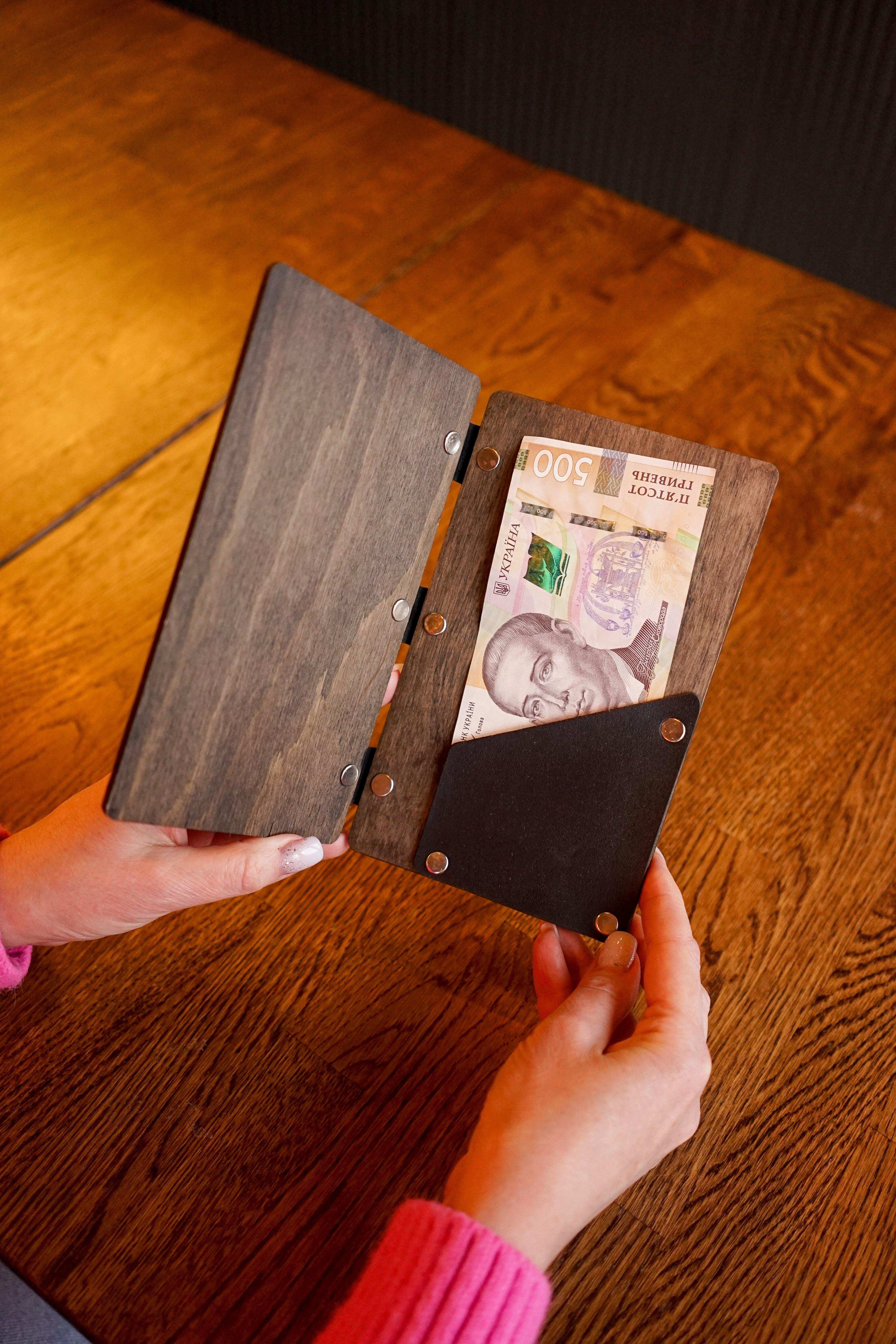 Custom Wooden Check Presenter for Cafes