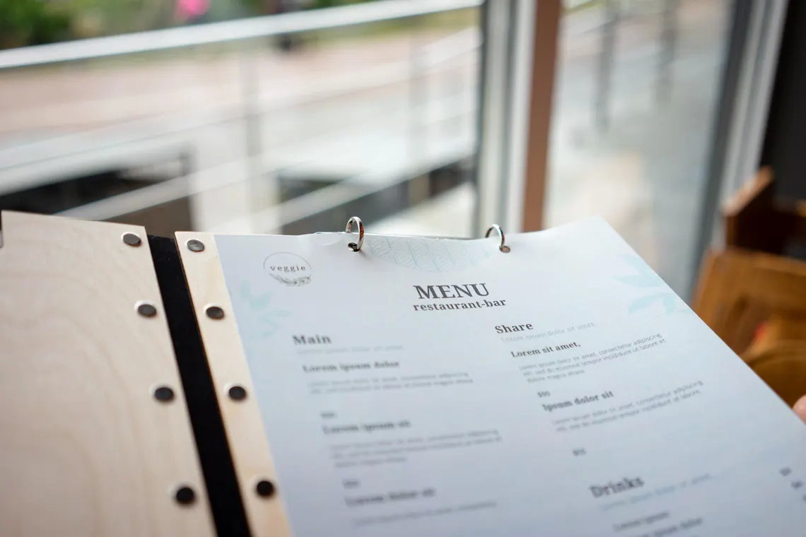 Personalized Wooden Menu Holder, Engraved Wooden Menu Folder with Customizable Options, Covers for Wedding Menu, m-105