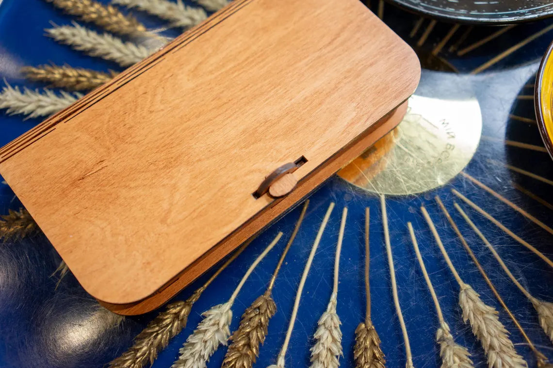 Rustic Wooden Check Presenter, Bill Holder for Restaurants and Cafés FREE ENGRAVING
