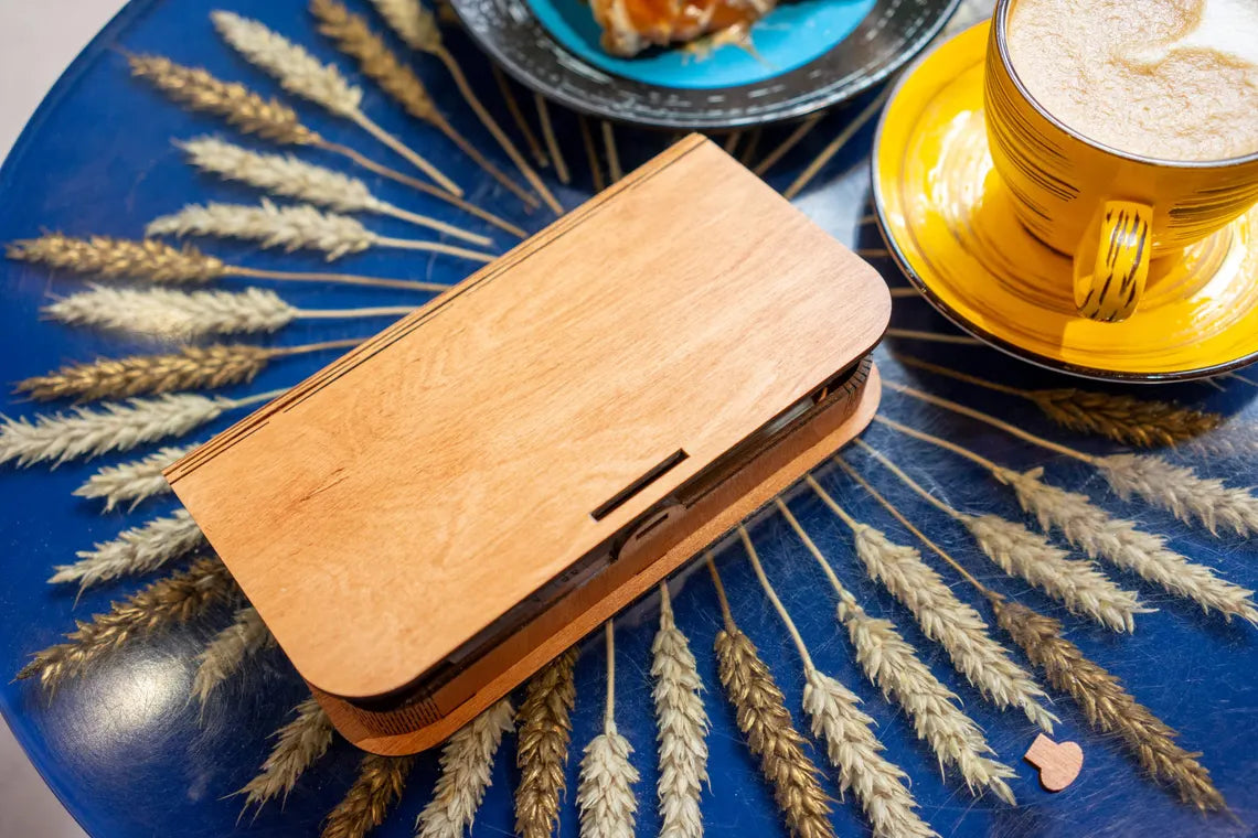 Rustic Wooden Check Presenter, Bill Holder for Restaurants and Cafés FREE ENGRAVING