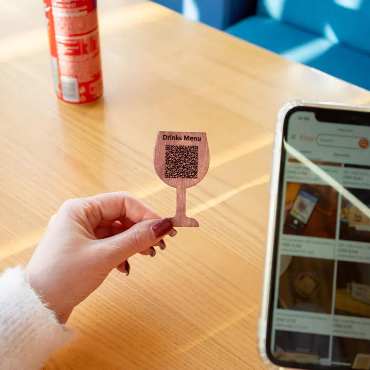 Custom Wine Glass QR Code Sign – Wooden Laser Engraved Menu Holder – Personalized Wine Bar Display – Restaurant QR Sign – Custom Logo Gift