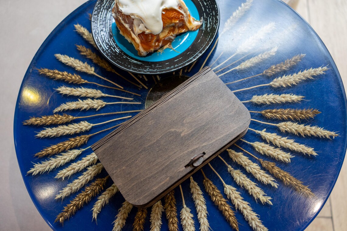 Bill Holder, Check Holder, Restaurant Check Presenter, Check Presenter, Guest Check Presenter, Wooden Check Presenter, FREE ENGRAVING