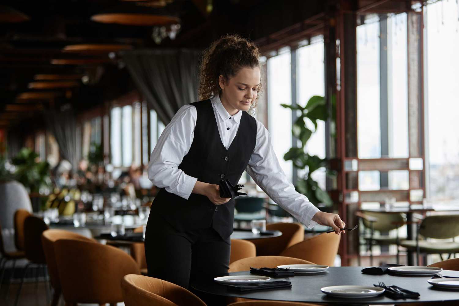Steps of service in a restaurant 