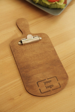 Wooden check holder in the shape of a frying pan and the benefits for your place