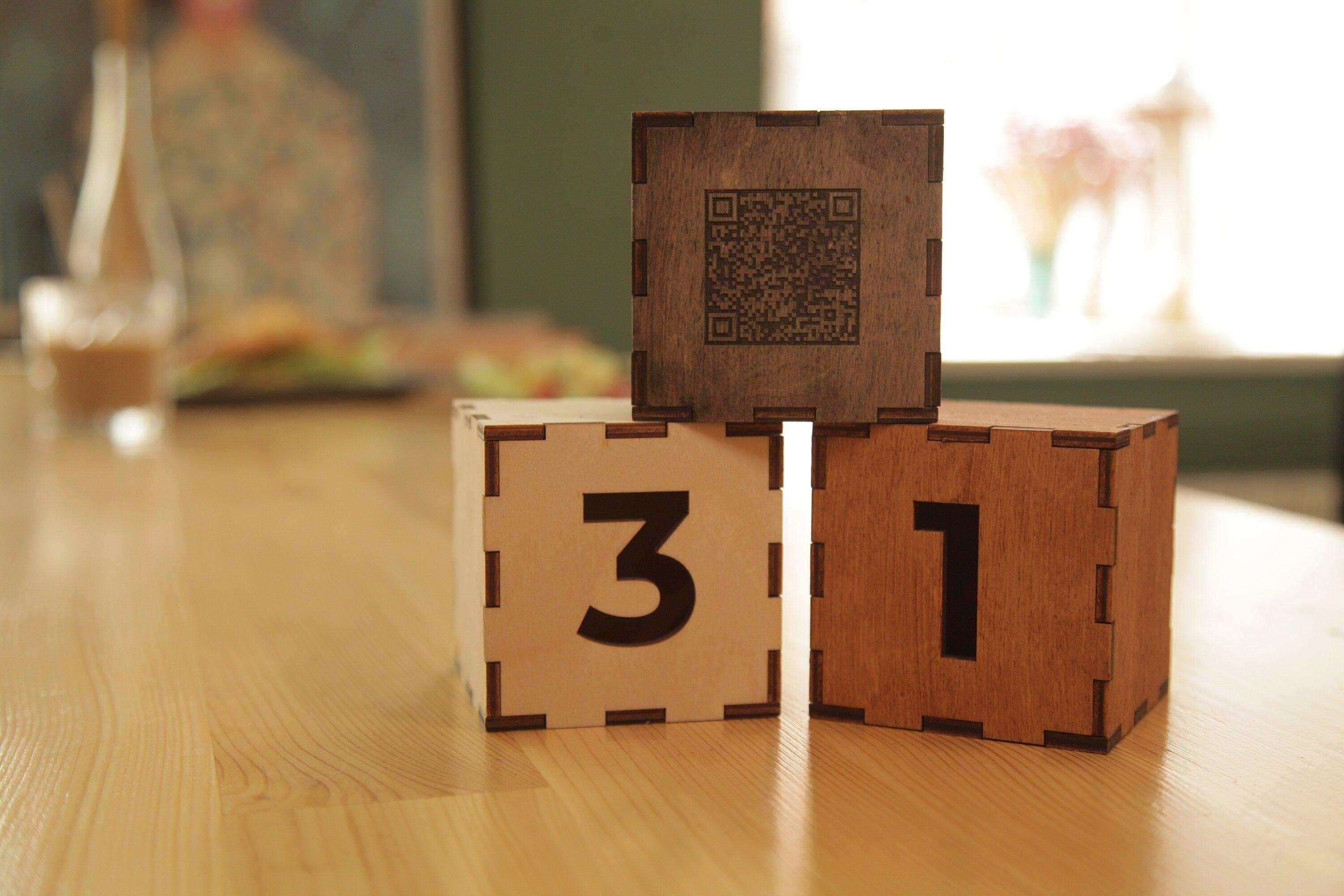 Wooden Number Cube with QR Code